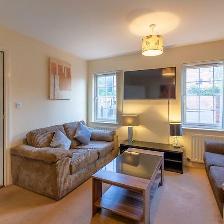 Newcastle City Centre Spacious Town House Free Parking And Wifi المظهر الخارجي الصورة