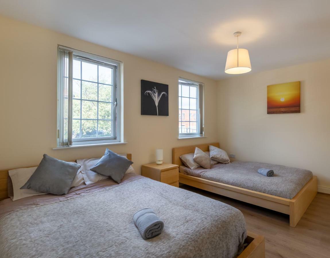 Newcastle City Centre Spacious Town House Free Parking And Wifi المظهر الخارجي الصورة