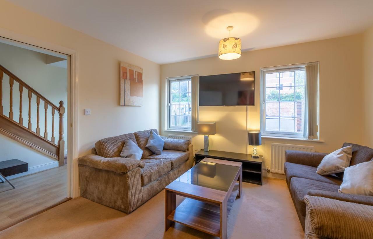 Newcastle City Centre Spacious Town House Free Parking And Wifi المظهر الخارجي الصورة